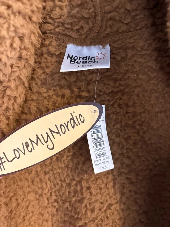 Nordic Beach Cozy Teddy Faux-Sherpa Hooded Jacket in Camel - Picture 2 of 3